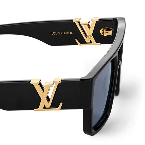 LV Sleek Square Large Sunglasses S00 .